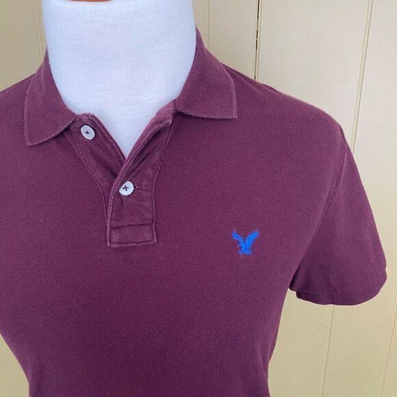 American Eagle outfitters men M 2 button polo athletic fit burgundy - Picture 2 of 9